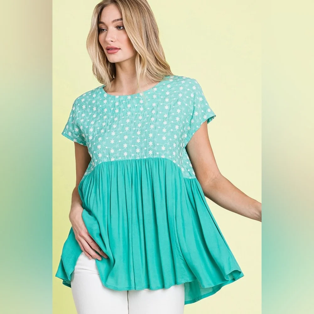 Lime 'N' Chili Full Size Embroidered Short Sleeve Pleated Babydoll Top Plus Size - Picture 7 of 13